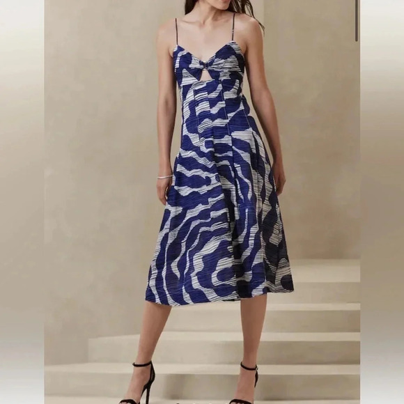 Banana Republic Bandeau Midi Dress - Picture 1 of 15